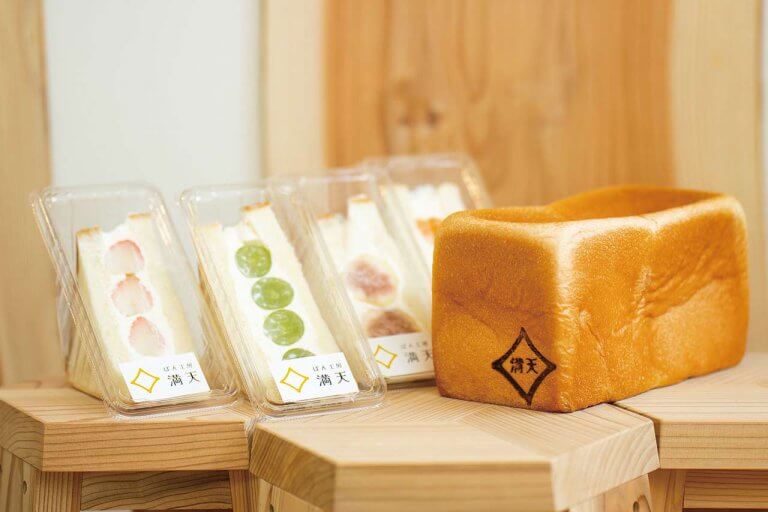 ふんわり感が続く自慢の食パンにフルーツサンドも 柏崎にベーカリー新店 「綾子舞本舗タカハシ」の姉妹店 ふんわり感が続く自慢の食パンにフルーツサンドも 柏崎にベーカリー新店 「綾子舞本舗タカハシ」の姉妹店