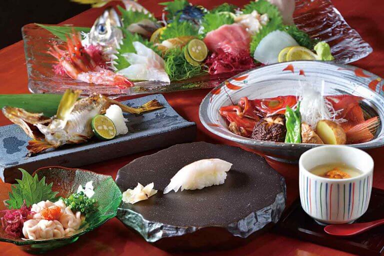 きじの屋 キジノヤ 旬の魚 県産食材で作る その日限り の料理が自慢の居酒屋が新潟市中央区東万代町に 地酒15種飲み比べも 街ニュース 新潟の街ニュース ローカル情報 Komachi Web こまちウェブ