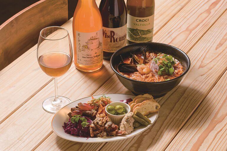 the LiGHTs(ザ ライツ)/昼はみそラーメン、夜は洋風居酒屋の店が上越市にオープン the LiGHTs(ザ ライツ)/昼はみそラーメン、夜は洋風居酒屋の店が上越市にオープン