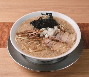 燕三条らーめん 潤 中山店 燕系背脂ラーメンの人気店 燕三条らーめん 潤 が 新潟市東区 竹尾icそばにオープン 個性豊かな背脂ラーメンを多数ラインアップ 街ニュース 新潟の街ニュース ローカル情報 Komachi Web こまちウェブ