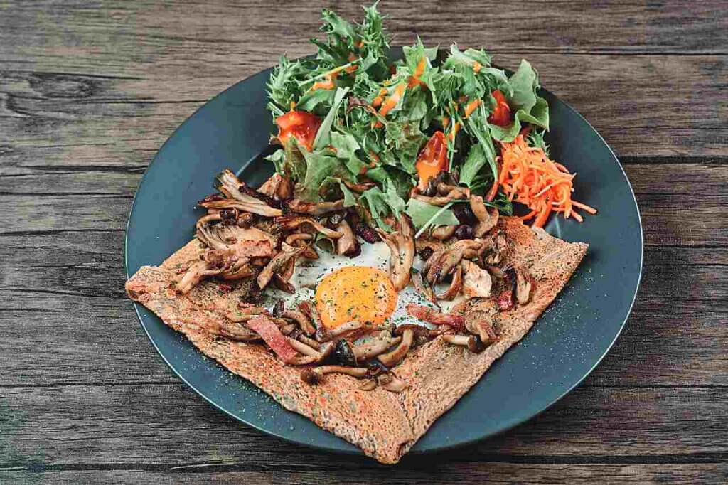 South DINING AND CREPE BOY（サウスダイニングアンドクレープボーイ