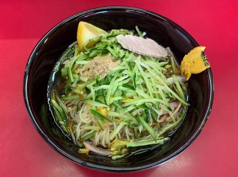 人情横丁の夏の風物詩 信吉屋の冷やし中華が始まりました 街ニュース 新潟の街ニュース ローカル情報 Komachi Web こまちウェブ