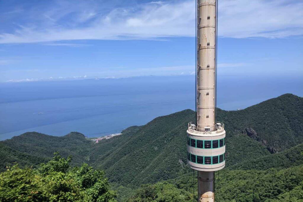 360度の大パノラマ 今だけ特別料金の弥彦山 パノラマタワー で絶景を堪能してきました 街ニュース 新潟の街ニュース ローカル情報 Komachi Web こまちウェブ