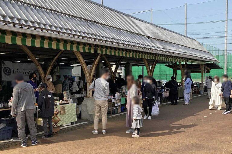 “植”と”食”の一大イベント「植物天国 in 白山市場」開催 1,000鉢の観葉植物と多彩なフードを販売 “植”と”食”の一大イベント「植物天国 in 白山市場」開催 1,000鉢の観葉植物と多彩なフードを販売
