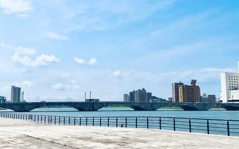 新潟市・万代エリアの水辺に新スポット!「万代テラス ハジマリヒロバ」10/23(土)・24(日)はオープニングイベントを開催 新潟市・万代エリアの水辺に新スポット!「万代テラス ハジマリヒロバ」10/23(土)・24(日)はオープニングイベントを開催
