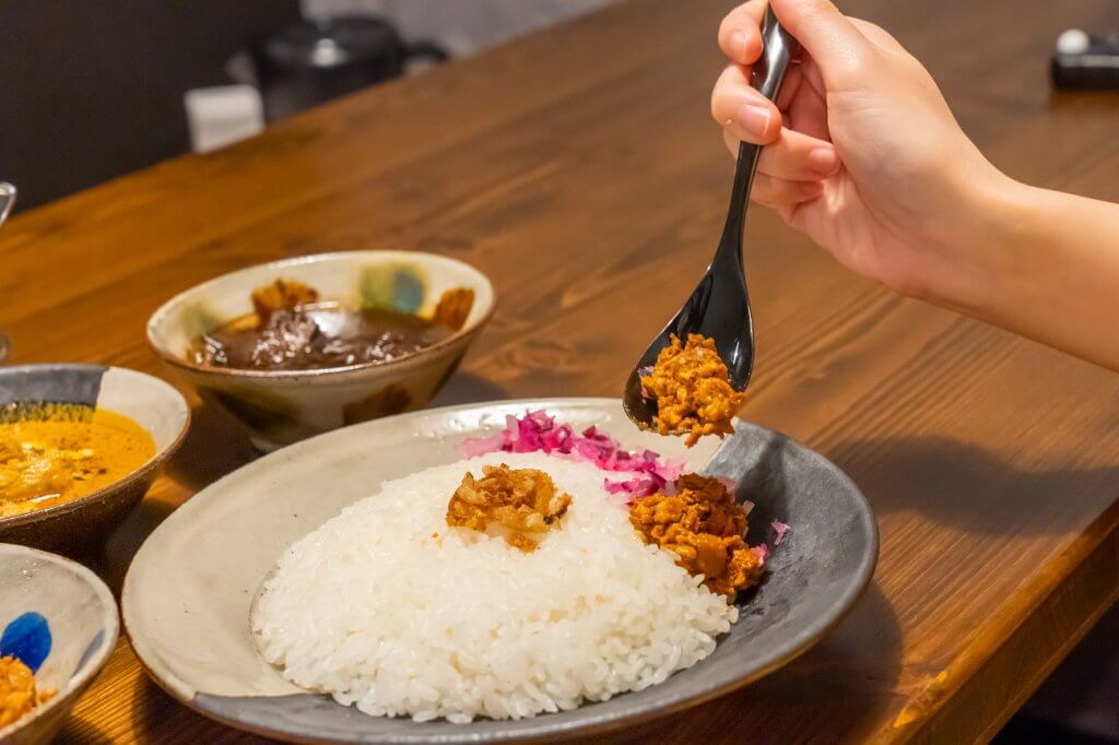 中央区南万代町にオープンしたカレーのお店「curry shop B.」に行って