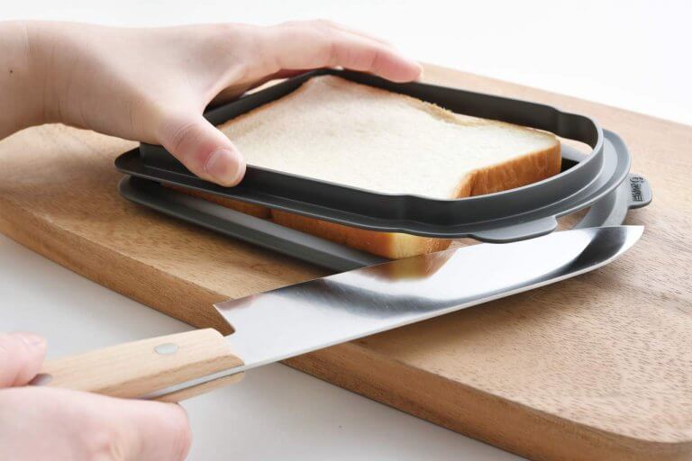 薄切り食パンが簡単に作れる便利アイテム「うす〜く切ってサンドイッチしましょ」三条市のメーカーから新発売