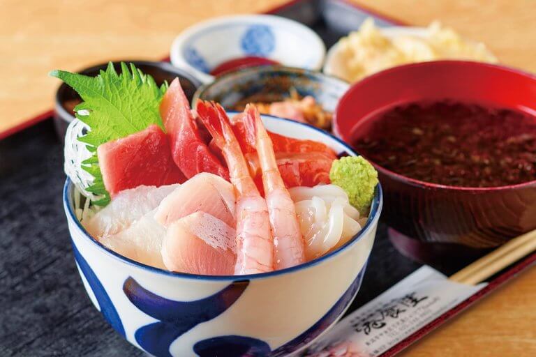 新潟ならではの贅沢！ランチで楽しめる「海鮮丼」10選