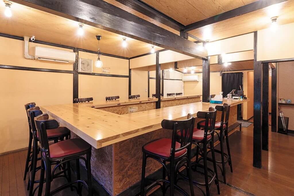 シャルロッテ JR新潟駅前に魔法学園をコンセプトにしたカフェが誕生 「異世界酒場の