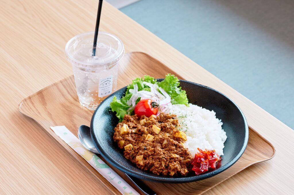 高さ6メートルの巨大竹製ブランコ「たがみバンブーブランコ」今年も道