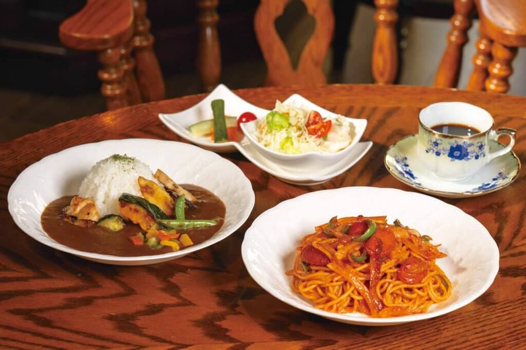 ノスタルジックな雰囲気が魅力の喫茶店「気ままな喫茶店」新津駅近くに