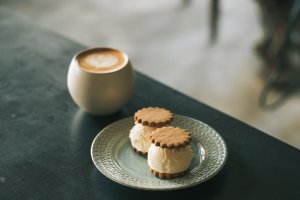 11��25�������IKomachi�ŐV���́u�J�t�F�D���̂��߂̃J�t�F�B�v���W�I�̃��C���摜