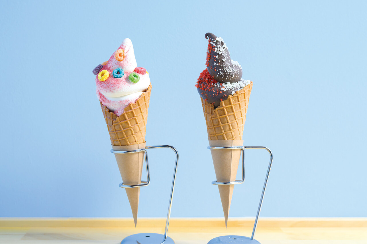 弥彦の大鳥居近くにソフトクリーム専門店がオープン！「雨のち虹 」15