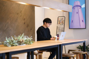 �V���b�v�A�M�������[�A�}���قȂǁA6WAY�̕����{�݁u�܂��g�[�v�v���s�ɃI�[�v���I �॓y����j�ɂ̓J�t�F�c�Ƃ��̉摜6