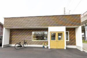 �ɂ��܂�X�����H�t��̃x�[�J���[�u�O�[�e�v�������I ��50��̑f�p�ȃp���������̉摜2