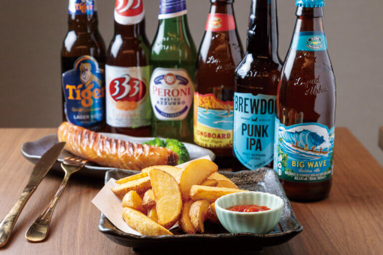 定番からマニアックまで。世界の瓶ビール18種以上がそろうビアパブ「Mushroom」古町にオープン! 定番からマニアックまで。世界の瓶ビール18種以上がそろうビアパブ「Mushroom」古町にオープン!