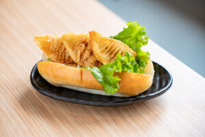 田上町特産のタケノコがたっぷり！「たけのこサンド」道の駅たがみで6