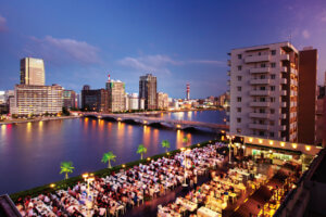 2024bVs ق̃rAK[frAz[12ĨC摜