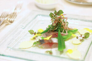 ���[�W�F���X�E�E�F�f�B���O�}�i�[�n�E�X�ŉċG����uSUMMER DINNER�v�J�Ò��@8/31(�y)�܂ł̃��C���摜