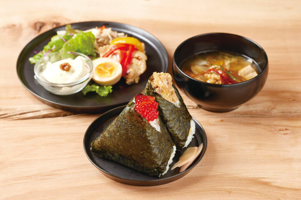 西蒲区漆山にカフェ併設のお米屋さん「HACHIHACHI+」オープン