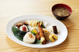 �n���H�ނ̃����`�A�G�݁A�A�N�e�B�r�e�B�[�ŏ�z�E�O�a�G���A�����\�I �����{�݁u�z�コ���Well�v�I�[�v���@�̉摜4