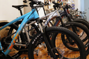 ���]�Ԃ��g��炵�̑��_�h�ɁB�Ò��G���A�Ɏ��]�Ԃ̐������̔��̓X�uBICYCLES�i�o�C�V�N���Y�j�v�I�[�v���I�̉摜6