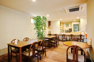 �p���ƃ`�[�Y�Ɏ��M����I�O���X1�t����y���߂郏�C���o�[�uWine��Bakery �Ђ��܂�v�����抪�ɃI�[�v���̉摜6