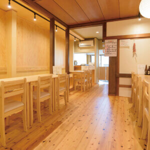 ��z�s�̊�ؒʂ�ɕv�w�ŉc�ނ��Ώ��ƃJ�t�F�������I�[�v���I�u�J�t�F �}���L�[�^�v�u���Ώ� �Ȃ����낤�v�̉摜6