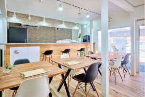 ���ݐ}���فu�݂ȂƐ}���ف^���ƂȂ�J�t�FFu.�v�����撷�Ғ��Ɂ@���݂̃J�t�F�ł͖���ɂ��Ȃ񂾃h�����N���̉摜4