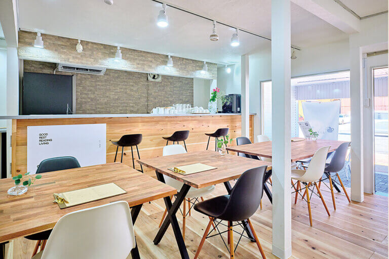 ���ݐ}���فu�݂ȂƐ}���ف^���ƂȂ�J�t�FFu.�v�����撷�Ғ��Ɂ@���݂̃J�t�F�ł͖���ɂ��Ȃ񂾃h�����N���̉摜4