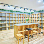 ���ݐ}���فu�݂ȂƐ}���ف^���ƂȂ�J�t�FFu.�v�����撷�Ғ��Ɂ@���݂̃J�t�F�ł͖���ɂ��Ȃ񂾃h�����N���̃��C���摜