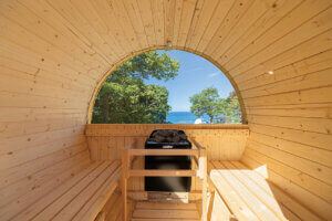 ���]�ÊC������߂��ɃO�����s���O�{�݁u���V�C���v�ƃI�[�g�L�����v��uDel Mare�v�����I�[�v���I�̉摜4