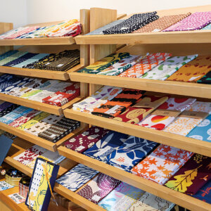 ��z�s�̎G�ݓX�u������ ��������v���ړ]�I�[�v���@�N���X�E�H��E�J�g�����[�ȂǓ��{&�k���̃u�����h�G�݂������̉摜5