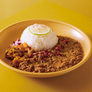 CxgoXŐlC̃J[X搼xʂɑҖ]̎X܂I[vIuspice cafe S-POTvXpCXghNj[̉摜4