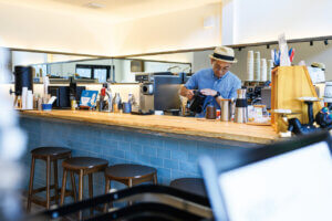 2024NɃI[vṼJtF9̉摜44