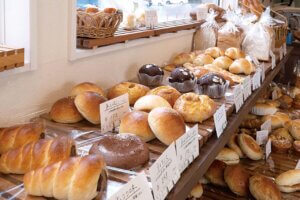 �Ŕ̃I�[�v���T���h�Ȃ�100��̃p���������I���Ύs�̃x�[�J���[�upetit canard�i�v�e�B�J�i�[���j�v������Ɉړ]�̉摜4