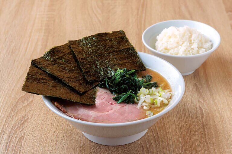 うま味たっぷりの濃厚な一杯「横浜家系ラーメン 秋葉家」秋葉区新津本町にオープン!目指したのは王道の家系 うま味たっぷりの濃厚な一杯「横浜家系ラーメン 秋葉家」秋葉区新津本町にオープン!目指したのは王道の家系