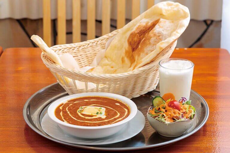 ナン&ご飯おかわり無料のランチが880円〜!「インド料理 デビ」東区藤見町にオープン ナン&ご飯おかわり無料のランチが880円〜!「インド料理 デビ」東区藤見町にオープン
