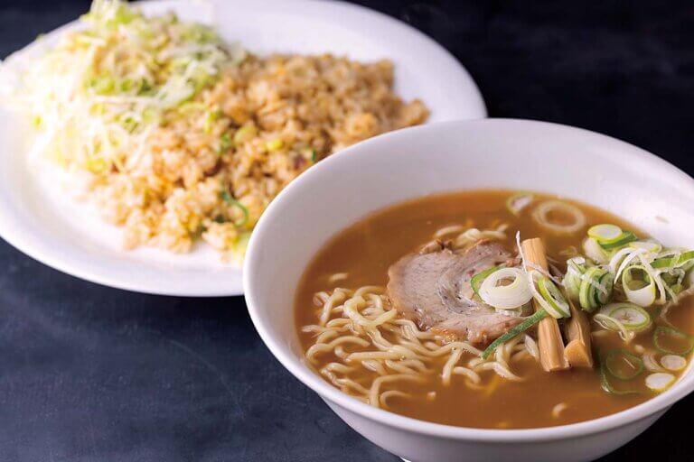 ファンの熱い要望を受けて復活!上越市「麺屋 Fifty-fifty」オープン ファンの熱い要望を受けて復活!上越市「麺屋 Fifty-fifty」オープン