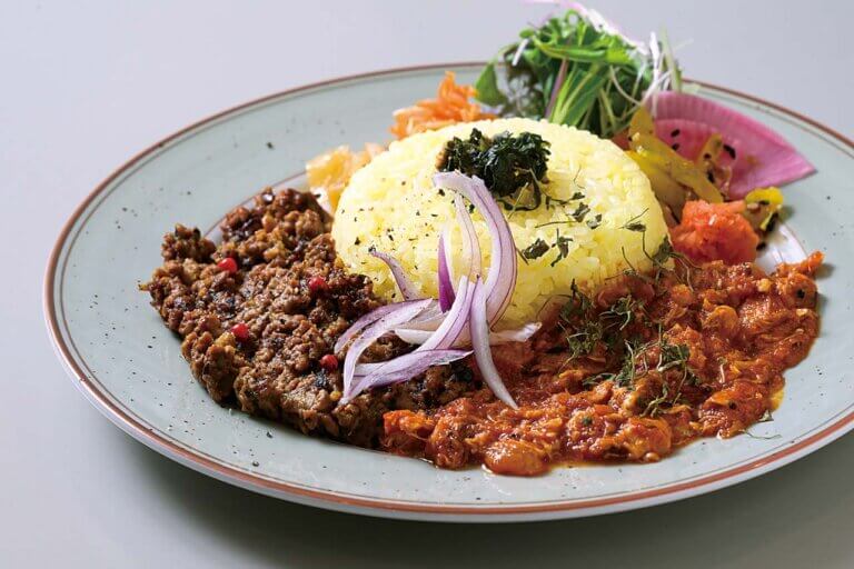 魚沼市にスパイスカレー新店「カレー屋 ロミ」小出駅そばにオープン!金・土曜夜はお酒に合うおつまみも提供 魚沼市にスパイスカレー新店「カレー屋 ロミ」小出駅そばにオープン!金・土曜夜はお酒に合うおつまみも提供