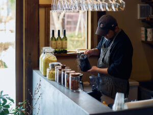 ���s�������I 1�N�ȓ��ɃI�[�v�������V���̃x�[�J���[5���̉摜4