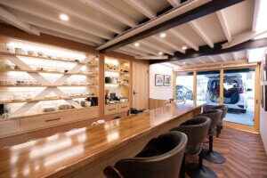 �v�w�́g�D���h���l�܂����uB.B.���ӂ��v��z�s�ɃI�[�v���@�������̃J���[��e�B���~�X�͕K�H�̃��C���摜