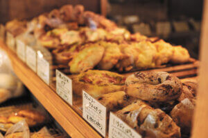 �Ԍ���s�N�j�b�N�ɂ��I�V���̐l�C�x�[�J���[���肪����t�̌���p��24�I�̉摜47