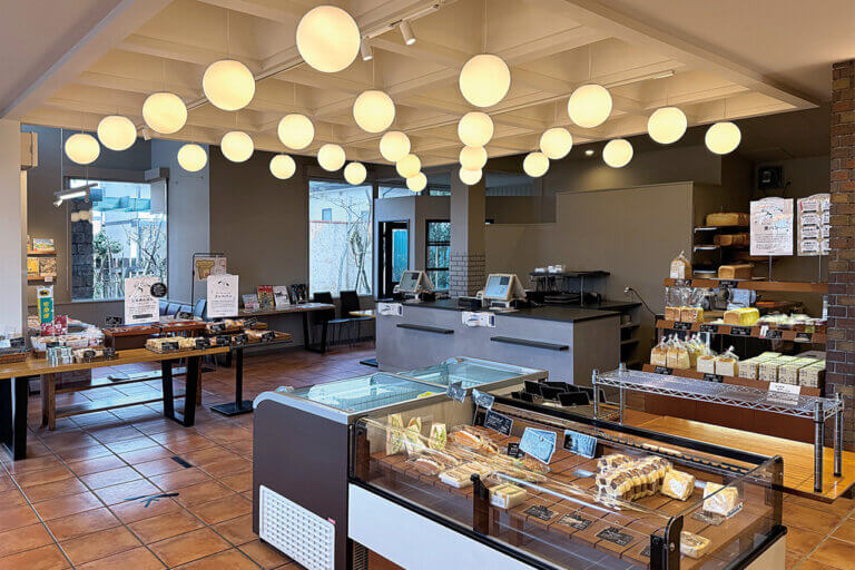 �Ԍ���s�N�j�b�N�ɂ��I�V���̐l�C�x�[�J���[���肪����t�̌���p��24�I�̉摜37