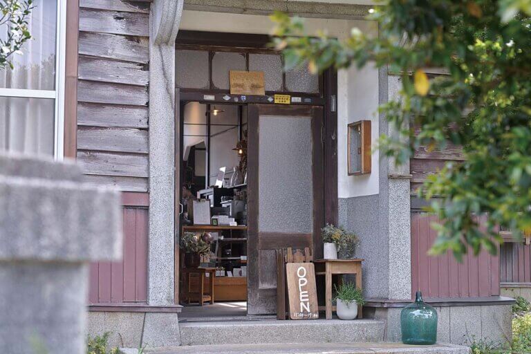 �L�`�������̎�𐶂�������ԂŖ����X�C�[�c�����\�B�J�t�F�uKIDORI�v���Ύs�ɃI�[�v���̉摜2