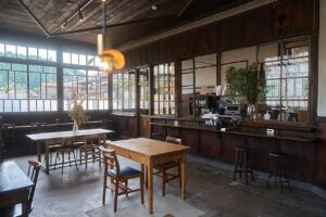 �L�`�������̎�𐶂�������ԂŖ����X�C�[�c�����\�B�J�t�F�uKIDORI�v���Ύs�ɃI�[�v���̃��C���摜