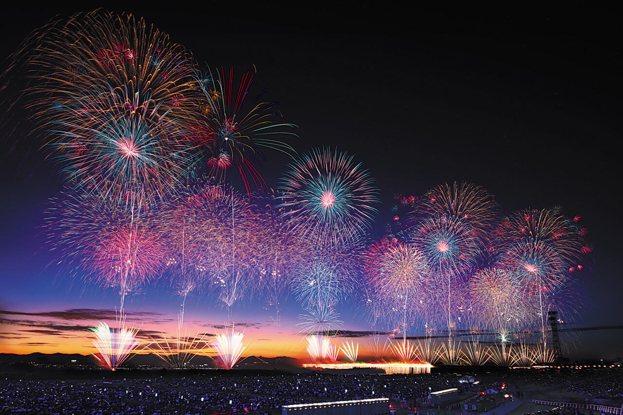 5年ぶりの週末開催でプラチナチケットに！ 長岡花火観覧席を