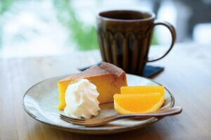 싛s̏h꒬EhɈꌬƃJtFaIu͂ƃR[q[ ہv[̃`Zbgɒڂ̉摜4