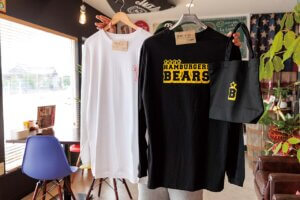 suAmerican Diner BEARSvsɈړ]I[vI{AJX^C̃o[K[ƋCyɂ̉摜6