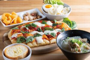 u[̃Ntgr[ő10킪y߂uOTAMA BREWING NAOETSU TAPROOMvzsɃI[vỈ摜5